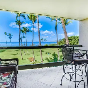 Apartment Beachside Vacation With Stunning Views!