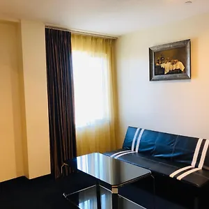 约翰酒店 酒店